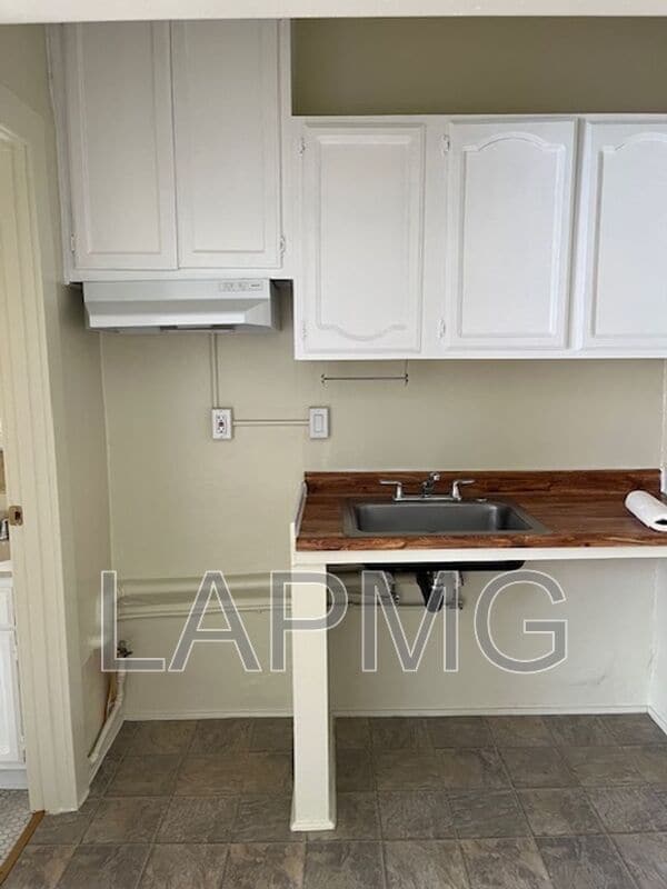 Photo - 1614 N Kenmore Ave