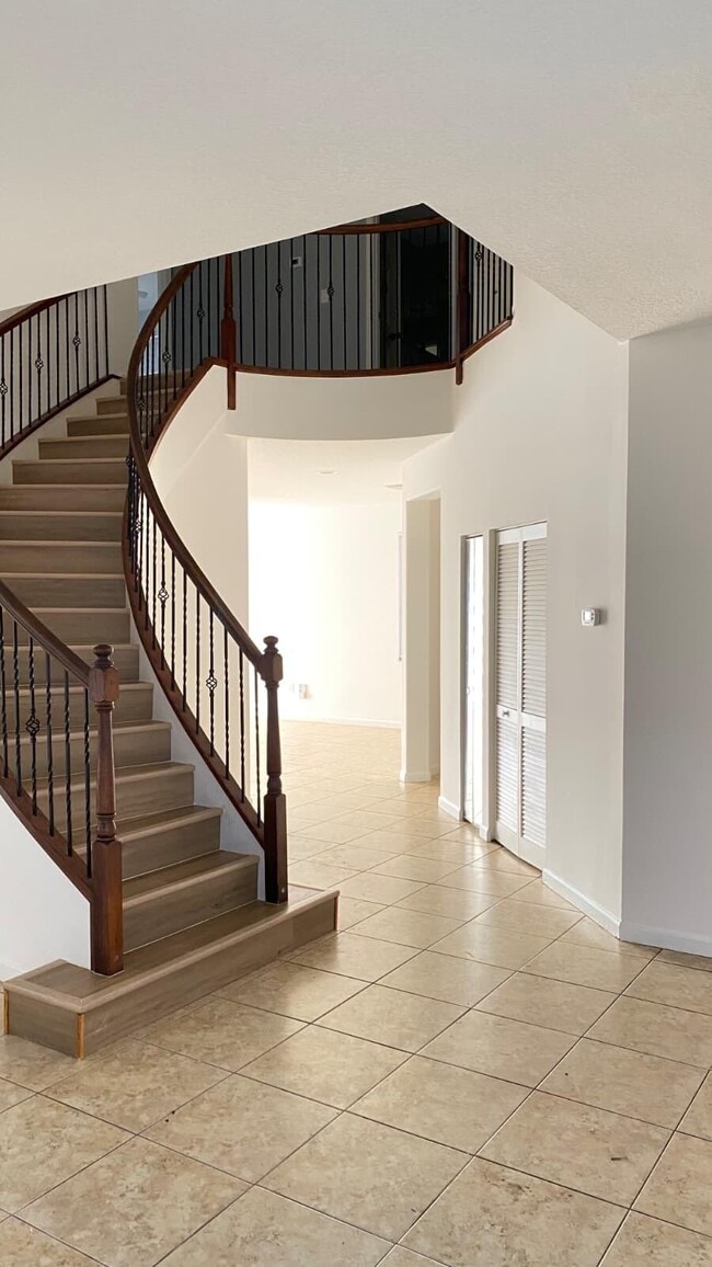 Photo - 9814 Shepard Pl