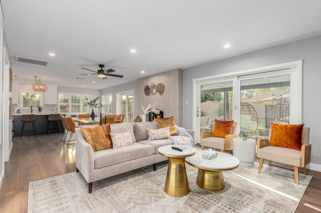 5902 E Corrine Dr Unit SI ID1558626P