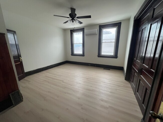 Photo - 499 E High St Unit 1