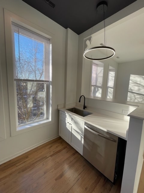 Building Photo - 651 N Paulina St Unit 3N