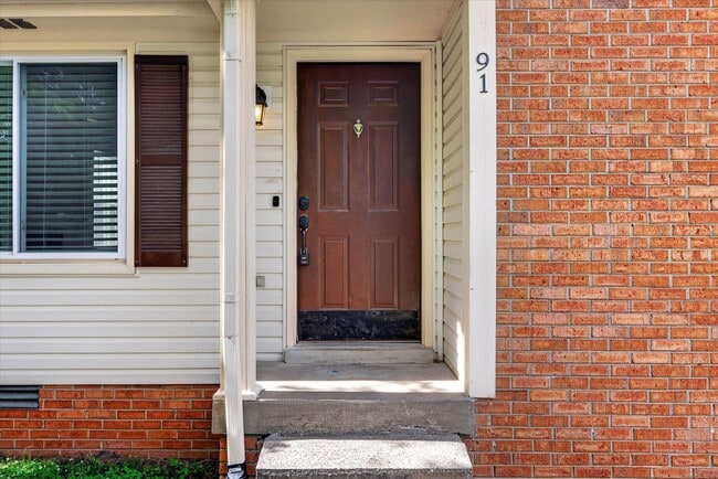 Photo - Pet Friendly Three Bedroom!