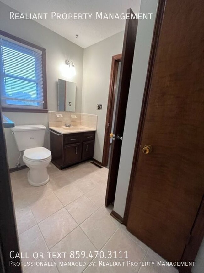 Photo - 118 Robin Rd Unit A