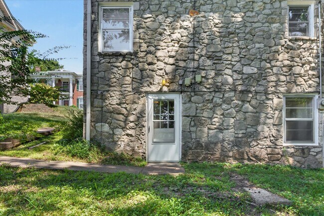 108 Madison Terrace Ct Unit 108B