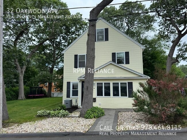 Photo - 32 Oakwood Ave House