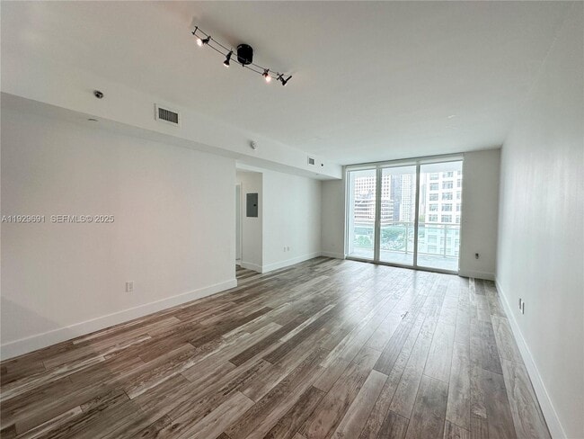 Photo - 951 Brickell Ave Unit 801