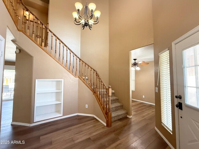 Photo - 1670 E Gary Dr