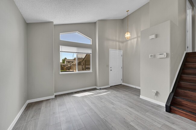Photo - 7732 Middle Bay Way