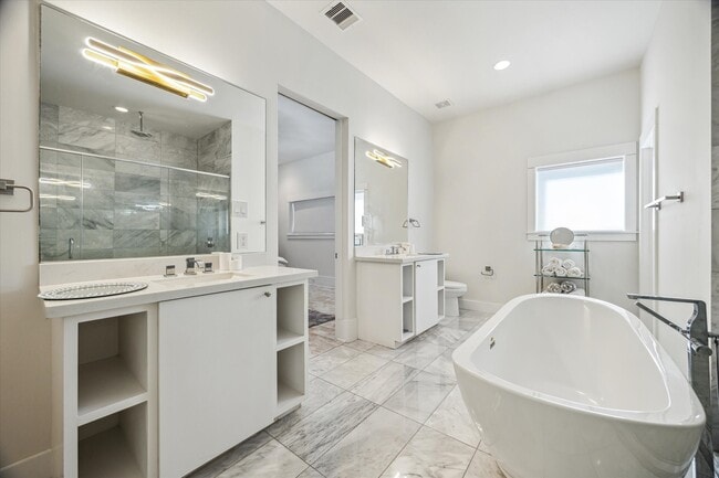 Photo - 2907 Ferndale St