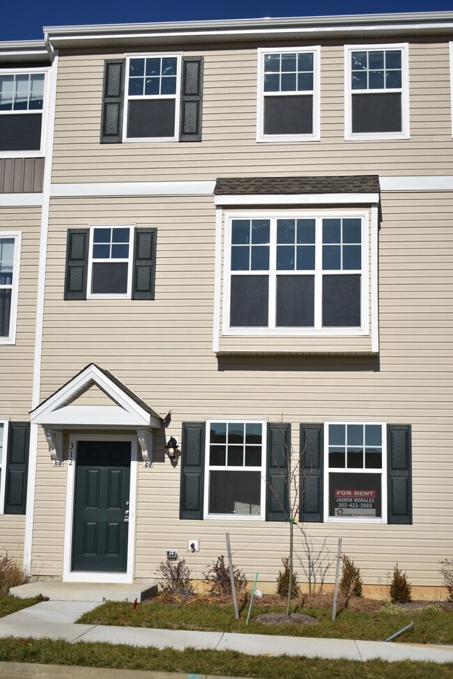 New Construction Townhomes! - New Construction Townhomes!