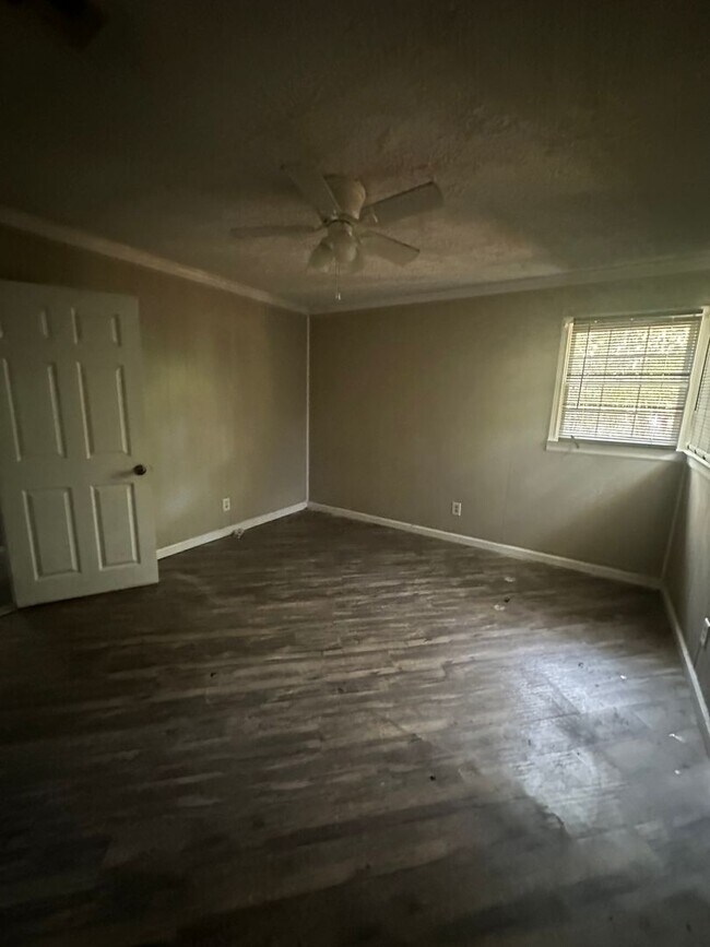 Photo - 2638 Deeb Dr