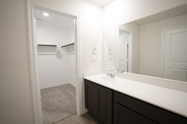 Photo - 7005 Cottonseed Dr