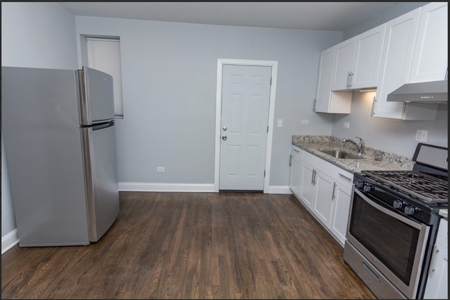 Photo - 6433 S Stewart Ave Unidad 2B