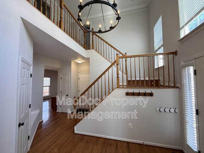 Photo - 14 Heatherbrook Ln