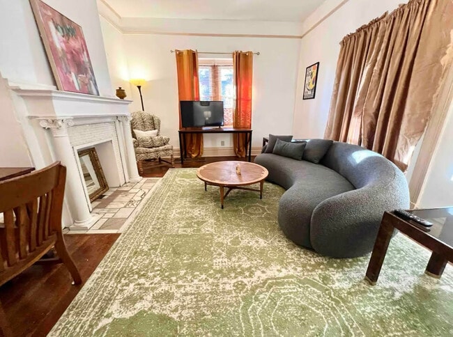 Photo - 822 N Euclid Ave