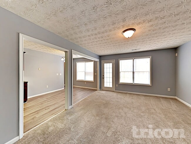 Photo - 1710 Meadow Trace