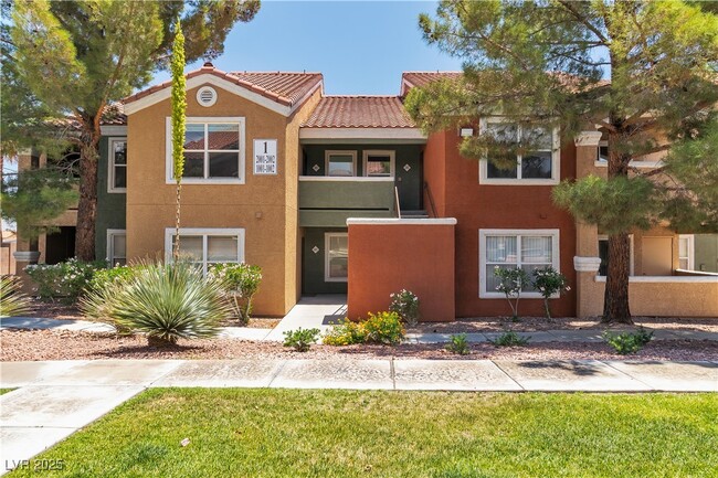 Photo - 8101 W Flamingo Rd Unidad 2001 Rental