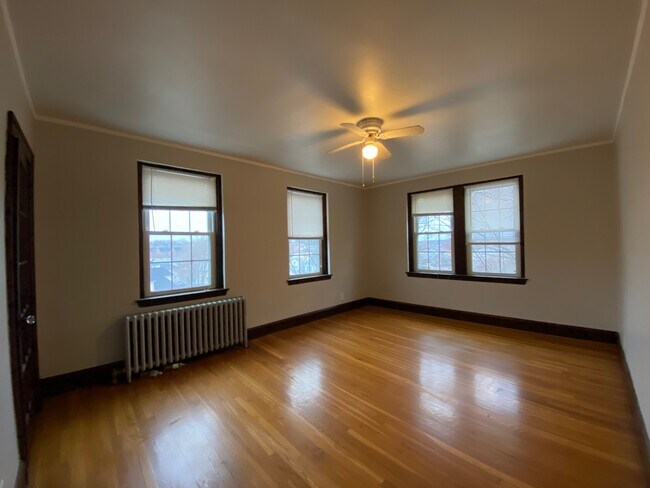 Photo - 119 College Ave