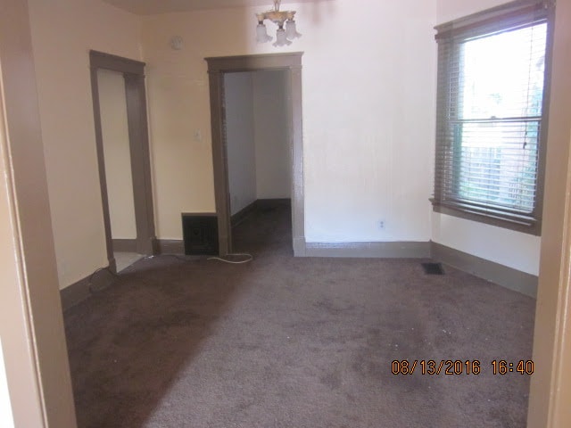 Photo - 2840 Irving St