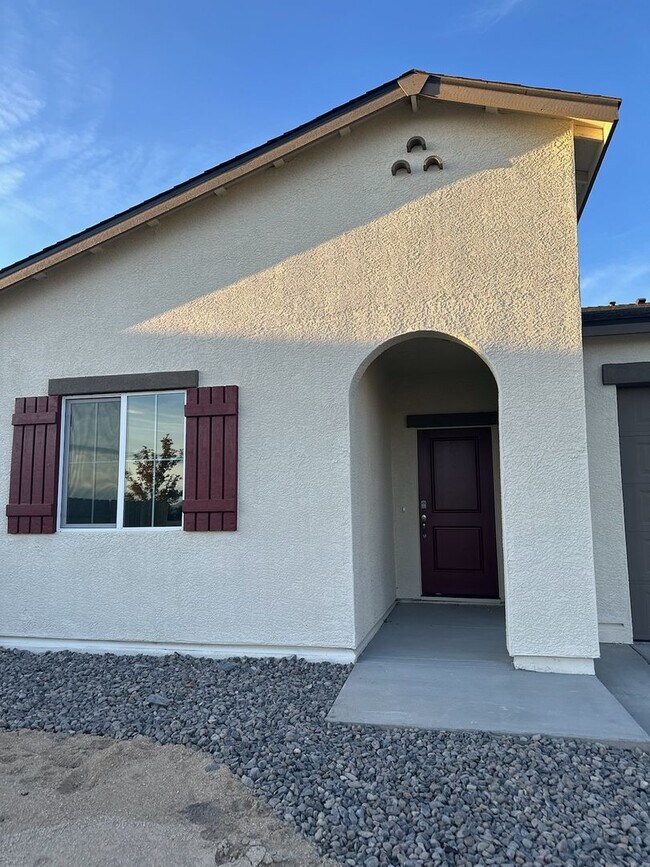 Move in special, half off first month's re... House House Rental in