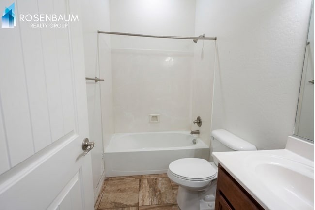 Photo - Stunning 3 bedrooms 2 bathrooms House in a premiun area of Prescott Valley!