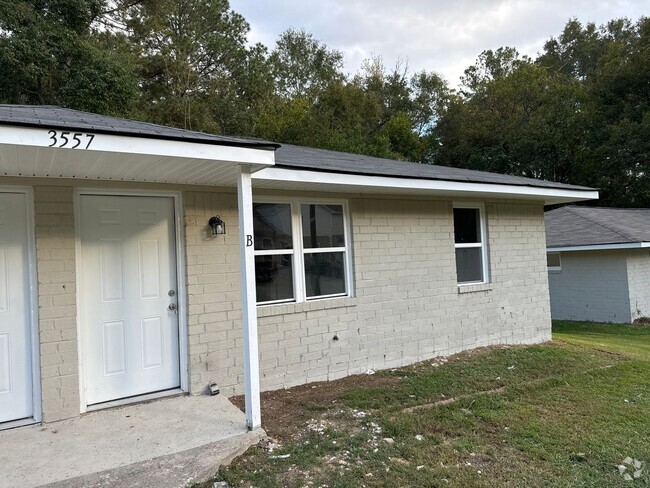 Building Photo - 3557 Fair St Unit B Rental
