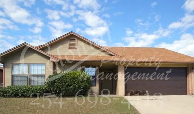 Building Photo - AVAILABLE NOW! Rental