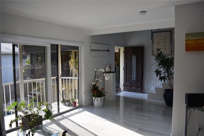 Photo - 230 Sunrise Dr Townhome