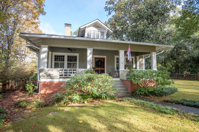 Photo - 290 Milledge Cir