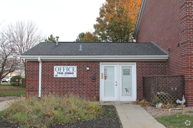 Photo - Briarwood Apartments of DeKalb