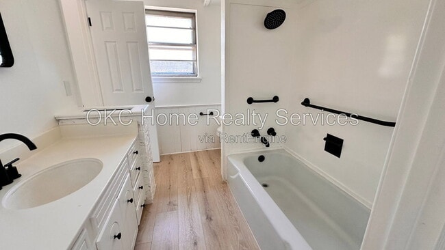 Photo - 4300 Bonaparte Blvd