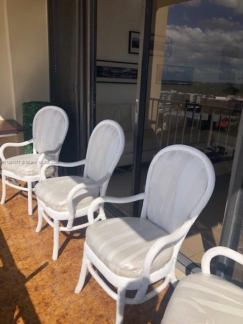 Photo - 1470 NE 123rd St Unidad A1408