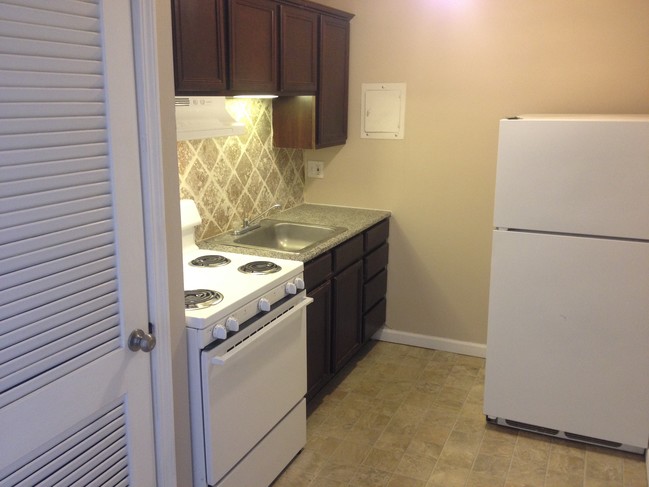 Interior - Coves at Columbus on Mayfield Place Apartments