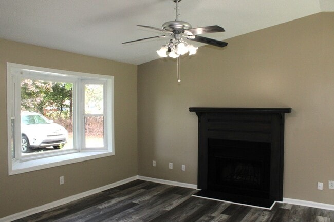 Photo - 101 Palmetta Dr