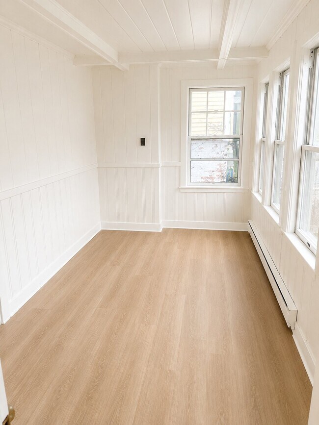 34 Merchants Ave Unit 2