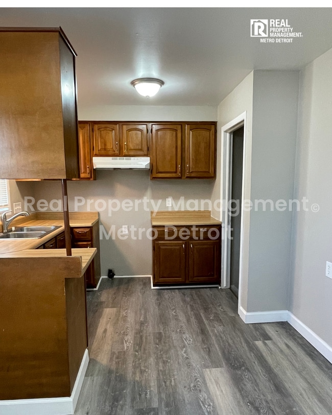 1173 Featherstone Rd