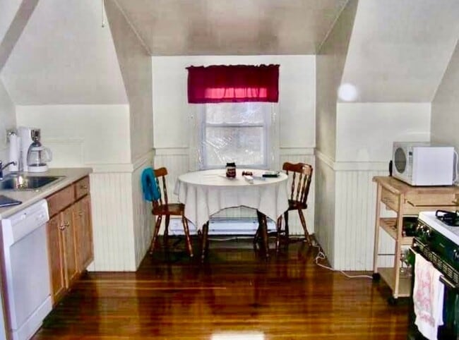 Photo - 137 Whitwell St Unit 3