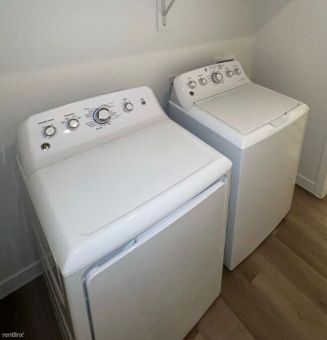 Photo - 2 br, 2 bath Condo - 126 Ed Schmidt Blvd /...