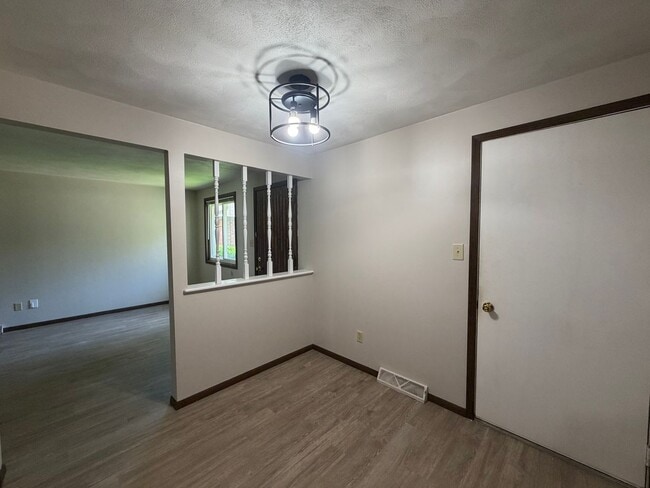 Photo - Shoshone Duplex Unit Shoshone - B