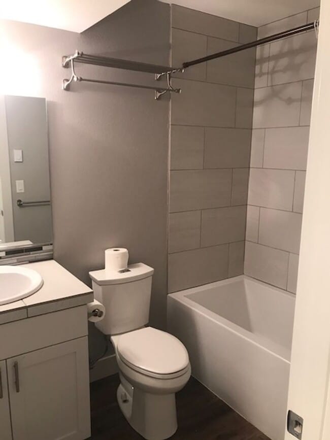 Photo - 7936 SE Raymond St Unidad B