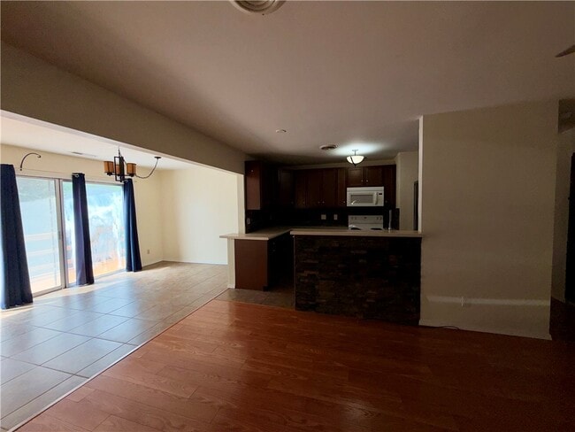 Photo - 19 Gore Ln