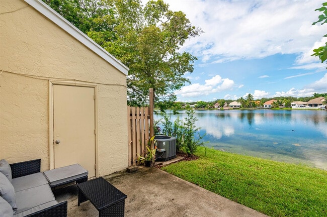 Photo - 2849 Belmont Ln