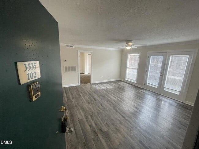 Building Photo - 3535 Ivy Commons Dr