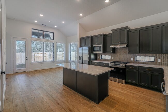 Photo - 564 Tawny Rim Dr