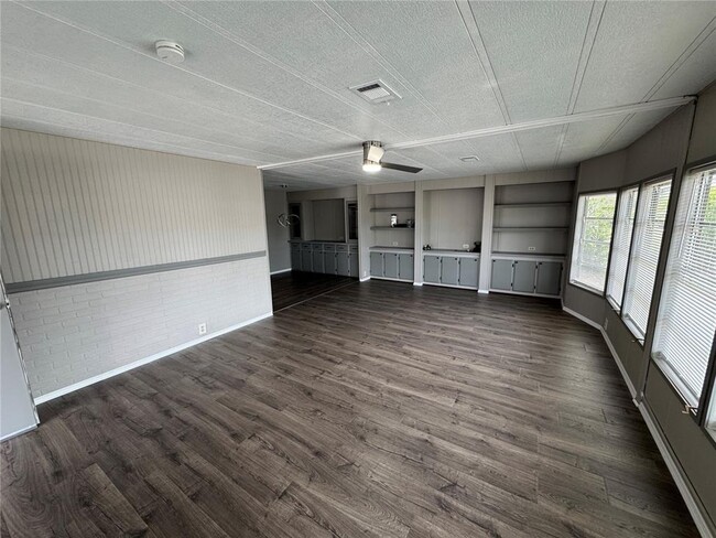 Photo - 8066 Highpoint Blvd