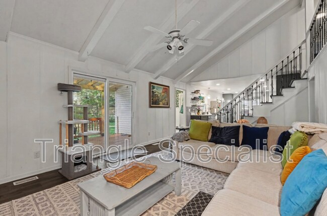 4101 Pickwick Dr