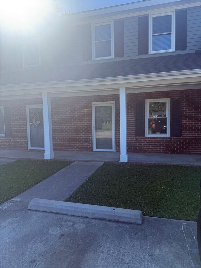 Photo - 3811 Chase Rd NW Apartamento Unidad E