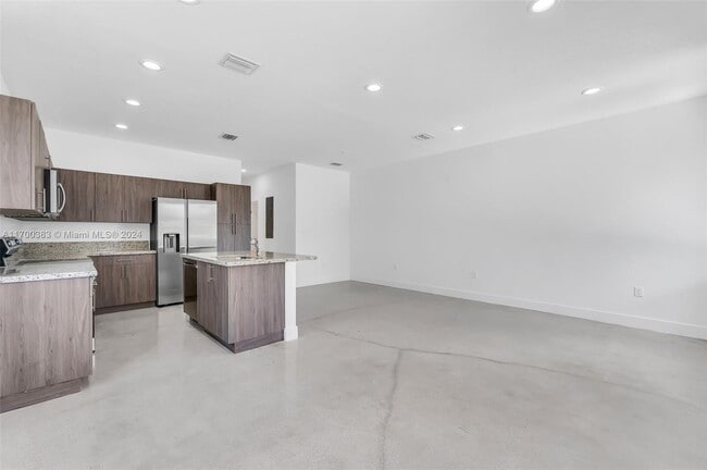 Photo - 616 NW 15th Ave