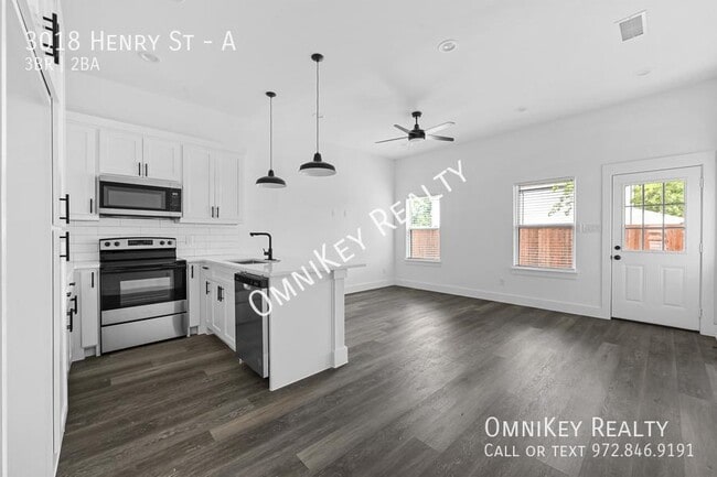 Photo - 3018 Henry St Unit A