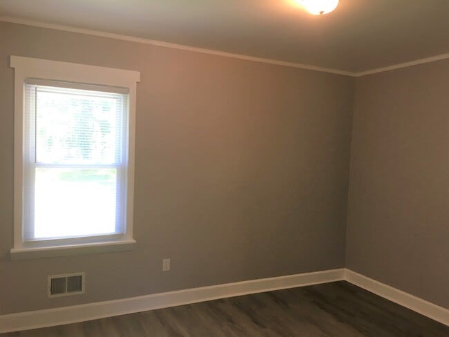 Building Photo - 110 Gilliland Ave